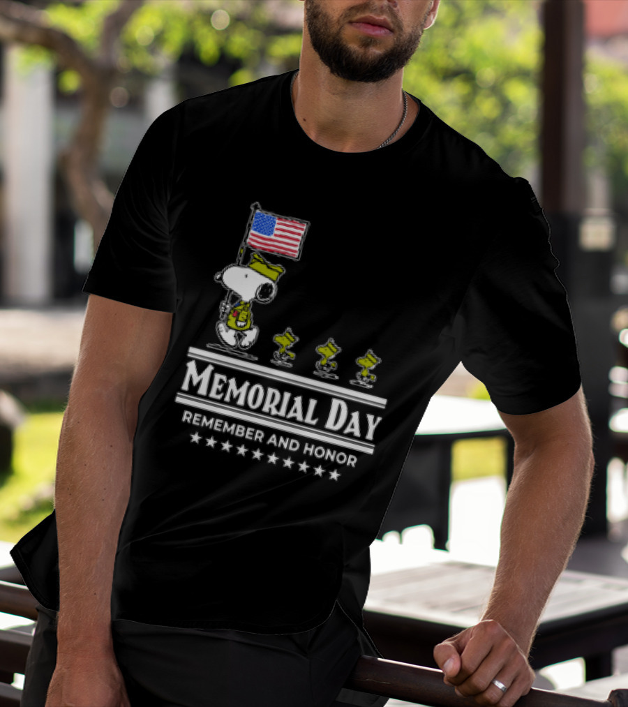 Memorial Day Snoopy And Woodstock Remember And Honor With American Flag T-Shirt