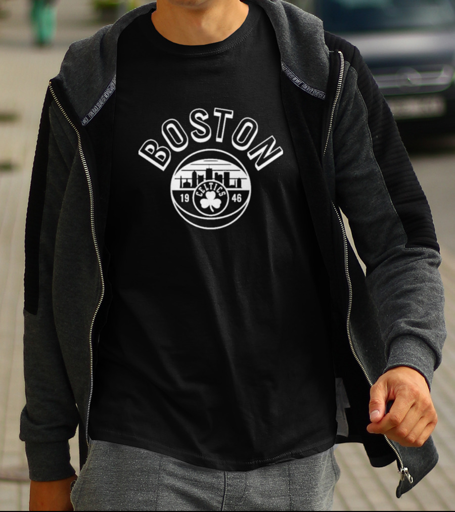 BOSTON Celtics 1946 Basketball Skyline Shamrock T-Shirt