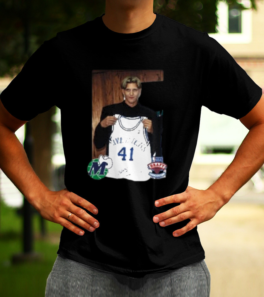 Luka Doncic Dirk Nowitzki Mavericks 41 NBA Draft Jersey Photo T-Shirt