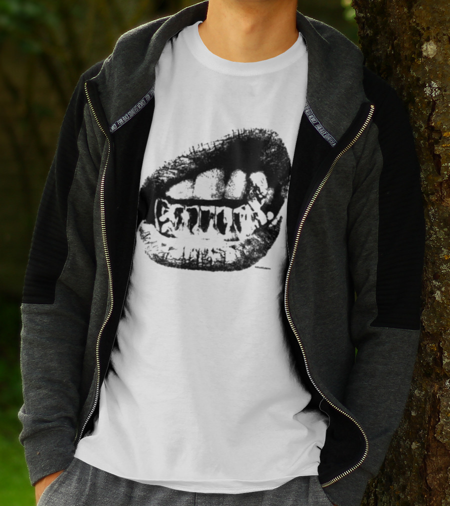 Wally1k Fang Mouth Sketch T-Shirt