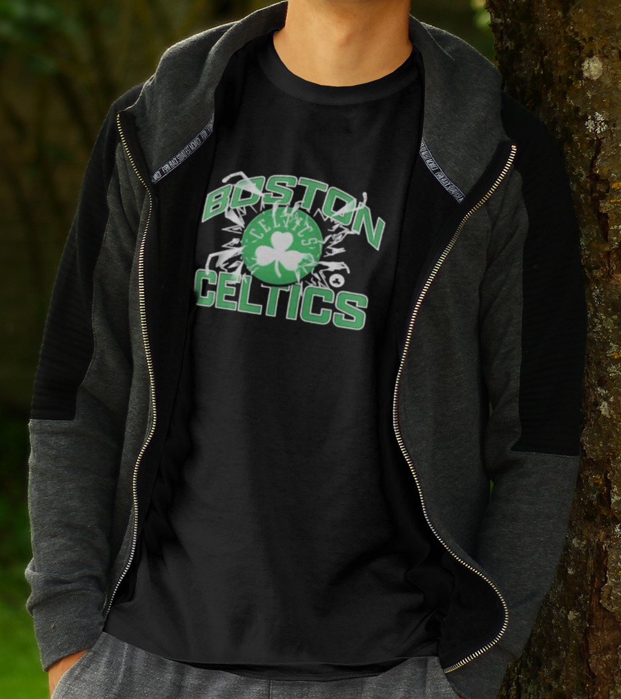 Boston Celtics Fanatics Shattered Logo Burst T-Shirt