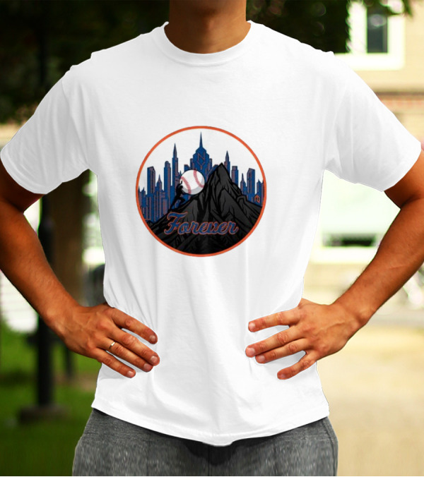 New York Met Fan Forever Skyline Baseball Statue T-Shirt