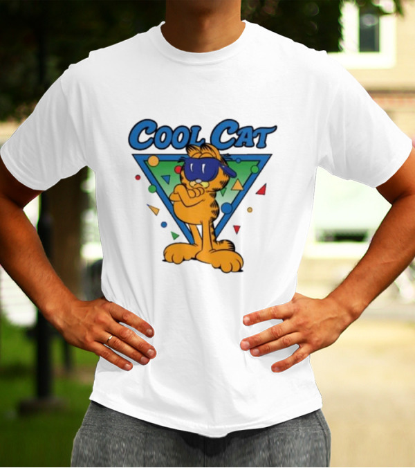 Quinton Reviews Wearing Garfield Cool Cat Retro T-Shirt