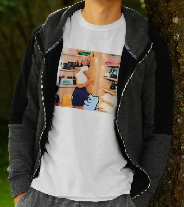 Iggy Azalea Culture Closet Fashion With Cute Cat T-Shirt
