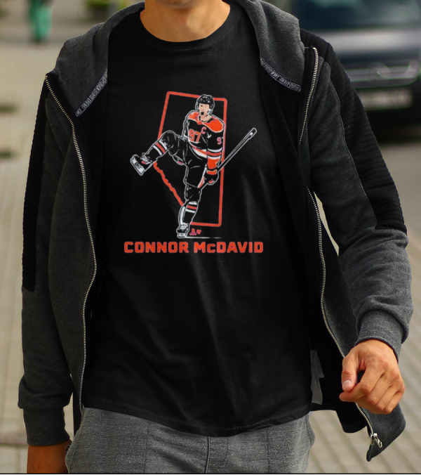 Connor McDavid Hockey Player 97 Canada Map Outline T-Shirt