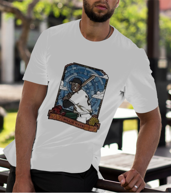 Willie Mays Giants Baseball Player With Bat And Clouds T-Shirt