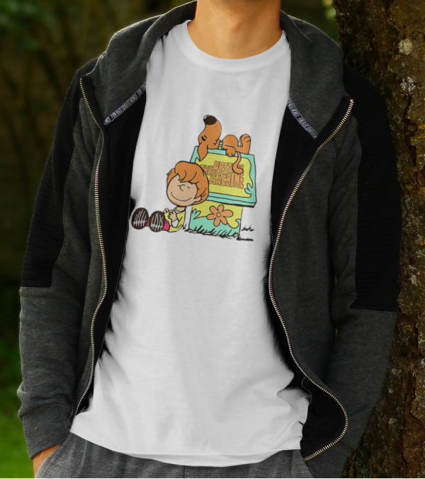Scooby Doo And Shaggy Rogers Snoopy Style Mystery Machine T-Shirt