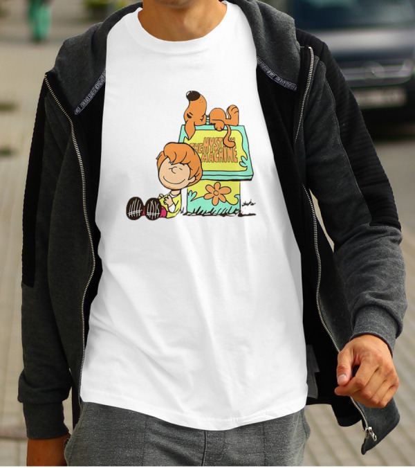 Scooby Doo And Shaggy Rogers Snoopy Style Mystery Machine T-Shirt