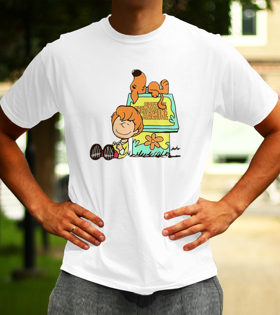 Scooby Doo And Shaggy Rogers Snoopy Style Mystery Machine T-Shirt