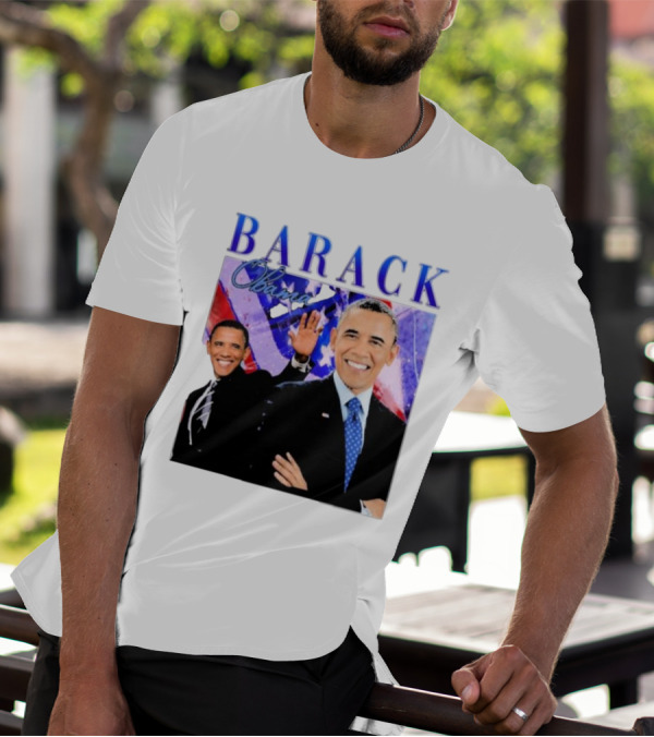 BARACK Obama Smiling Pose With Patriotic Background T-Shirt