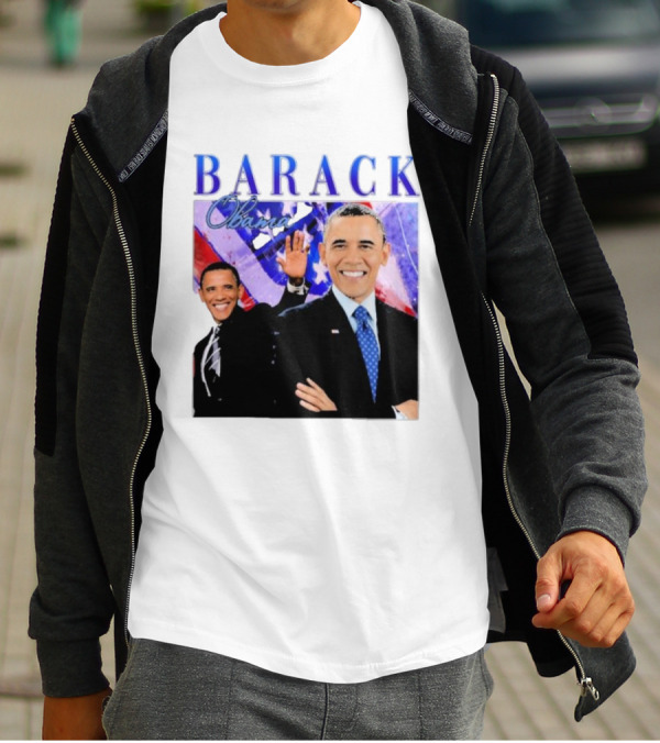 BARACK Obama Smiling Pose With Patriotic Background T-Shirt