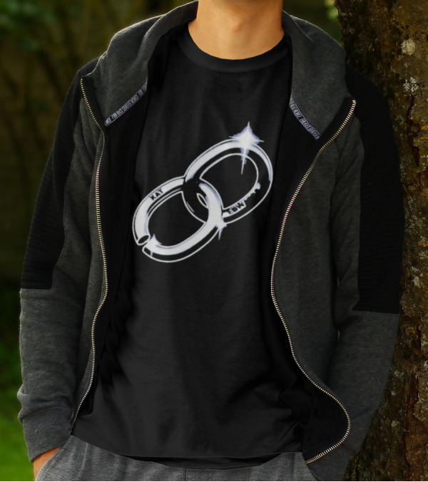 Kat Edwards Broken Link Chain T-Shirt