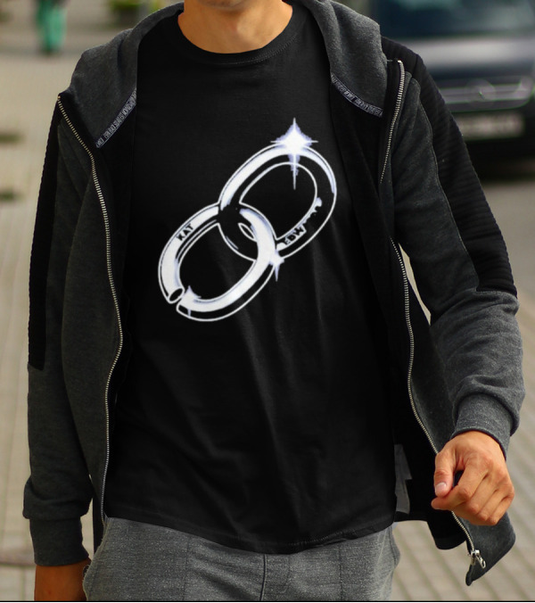 Kat Edwards Broken Link Chain T-Shirt