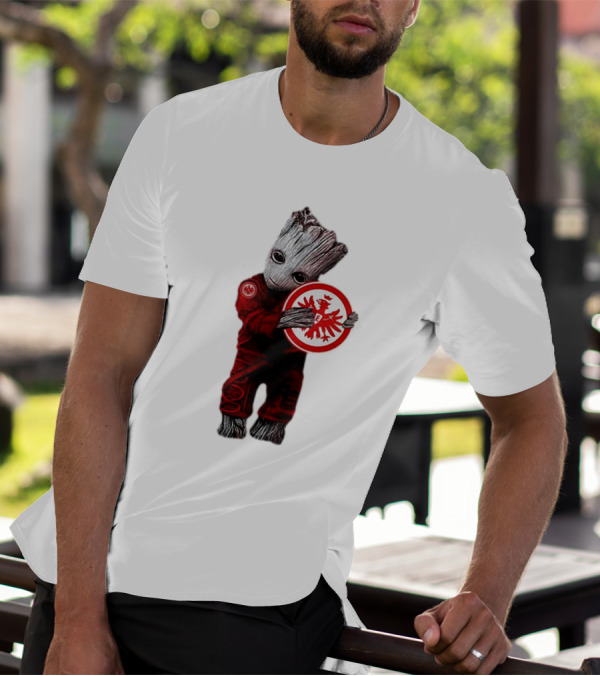 Baby Groot Hugging Eintracht Frankfurt Emblem T-Shirt