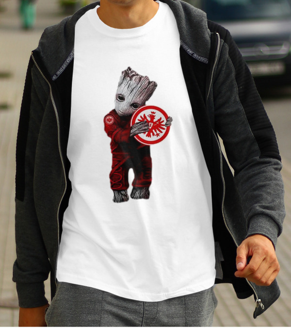 Baby Groot Hugging Eintracht Frankfurt Emblem T-Shirt