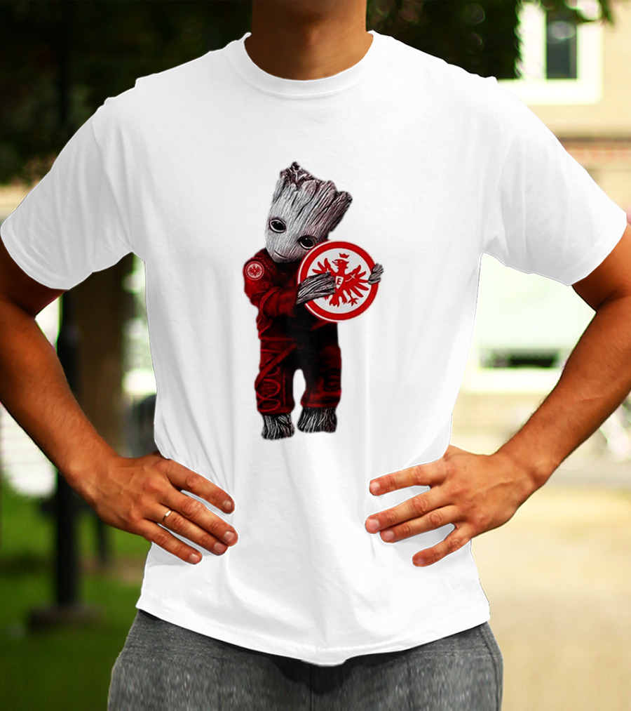 Baby Groot Hugging Eintracht Frankfurt Emblem T-Shirt