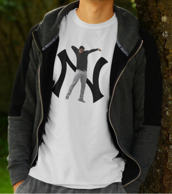 New York Yankees Aaron Boone Iconic Pose T-Shirt