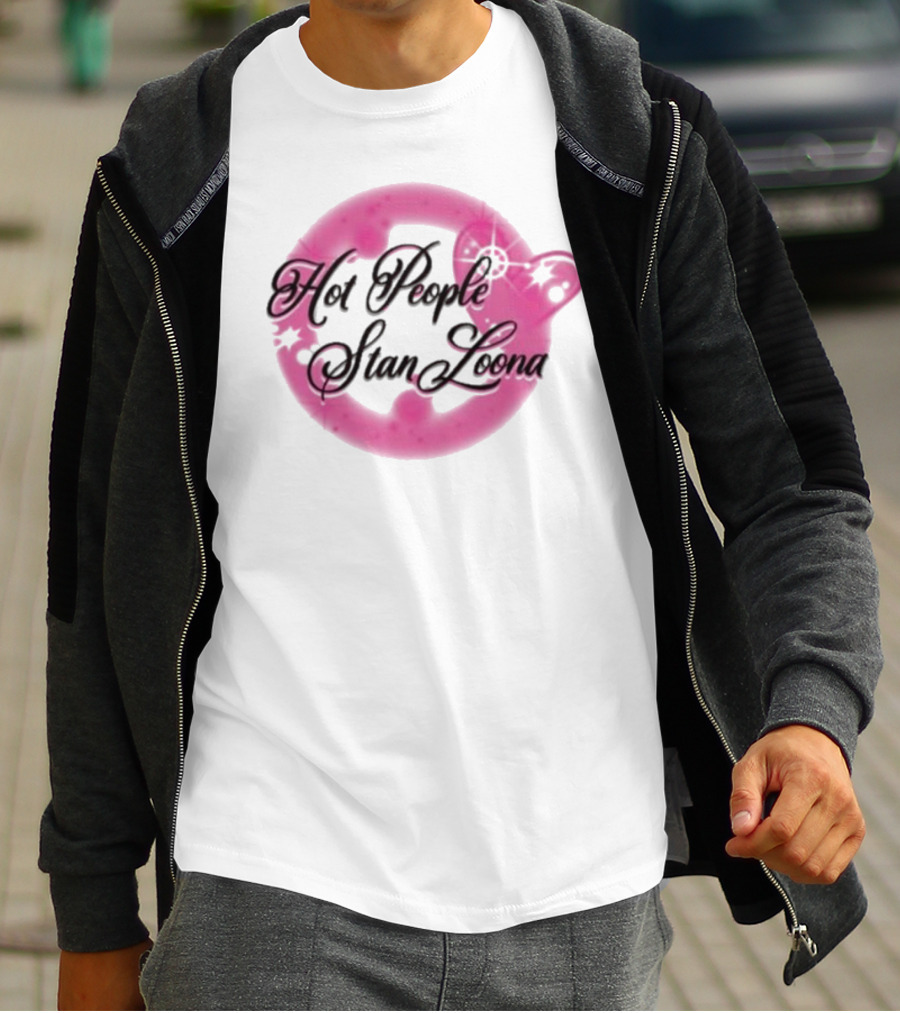 Hot People Stan Loona Pink Star Circle T-Shirt