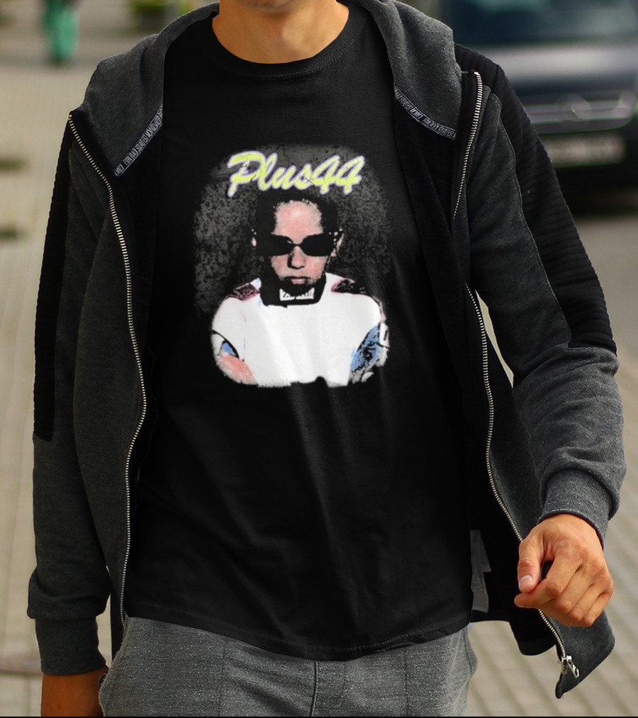 Lewis Hamilton Plus 44 Vintage Style Portrait T-Shirt