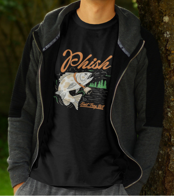 Phish East Troy WI Moo Fish July T-Shirt