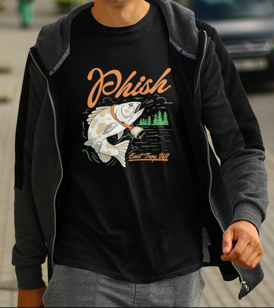 Phish East Troy WI Moo Fish July T-Shirt