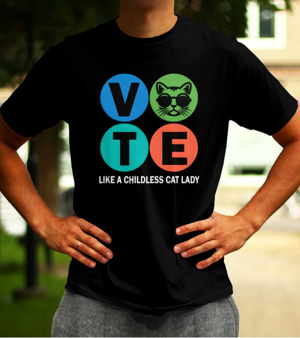 Vote Like A Childless Cat Lady Retro Circle Cat Face T-Shirt