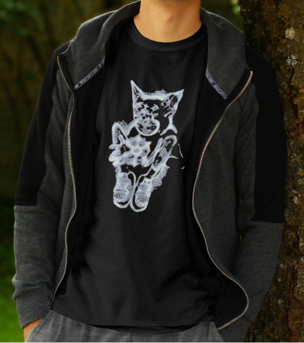 Glyvees Aura Cat Sneakers Iconic Glow T-Shirt