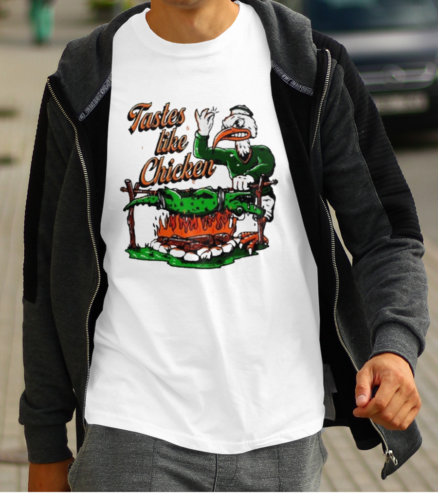Miami Hurricanes Rivalry Gator Roast Tastes Like Chicken T-Shirt