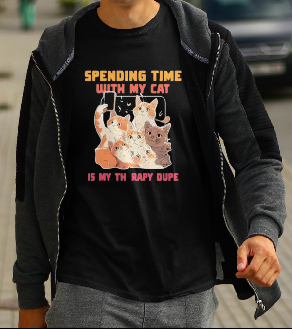 Spending Time With My Cat Is My Therapy Dupe Vintage Cats Taking Selfie T-Shirt