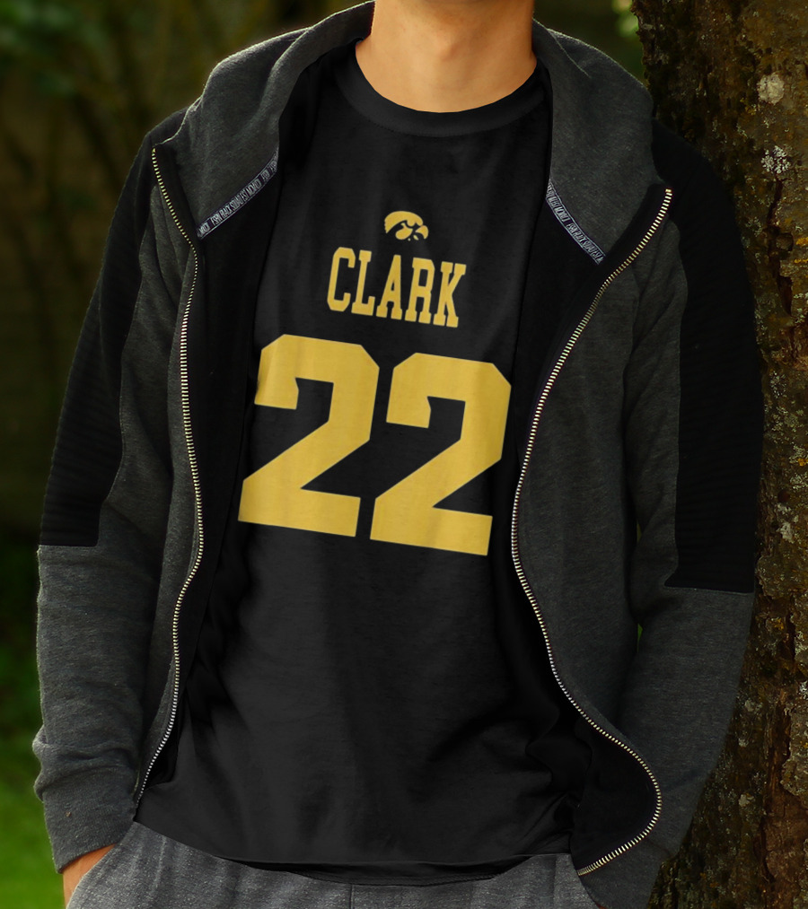 Clark 22 Iowa Hawkeyes T-Shirt