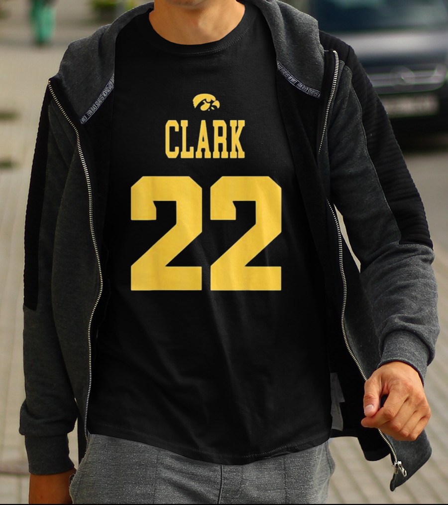 Clark 22 Iowa Hawkeyes T-Shirt