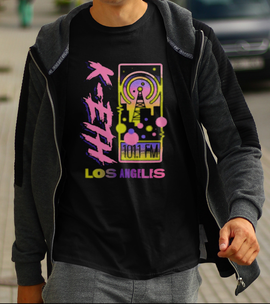 K-ETH 101.1 FM Los Angeles Radio Tower Neon Design Teddy Fresh T-Shirt