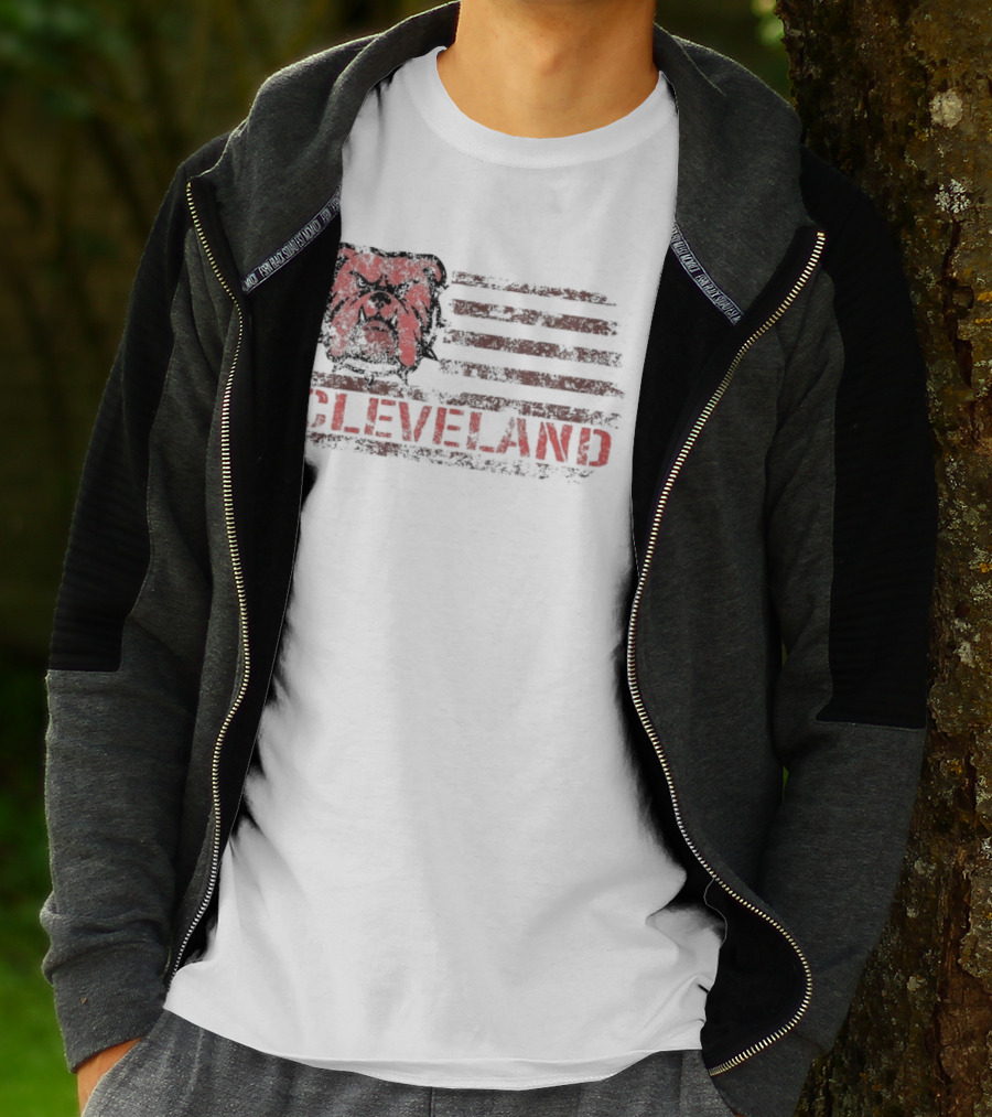 Cleveland Ohio Retro Vintage Classic Patriotic Bulldog Flag T-Shirt