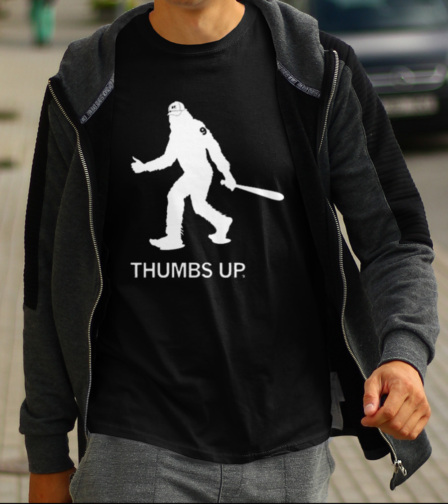 THUMBS UP Bigfoot Baseball Player Vintage T-Shirt