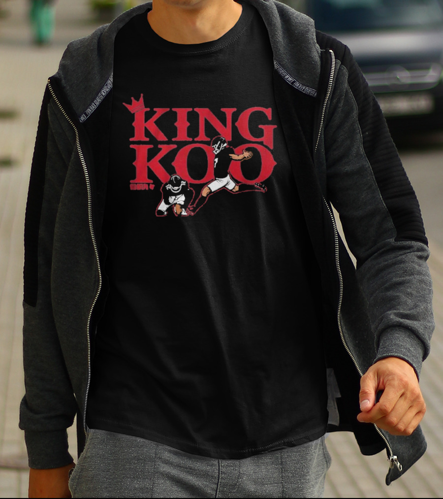 Younghoe Koo King Koo Football Player Action With Crown T-Shirt