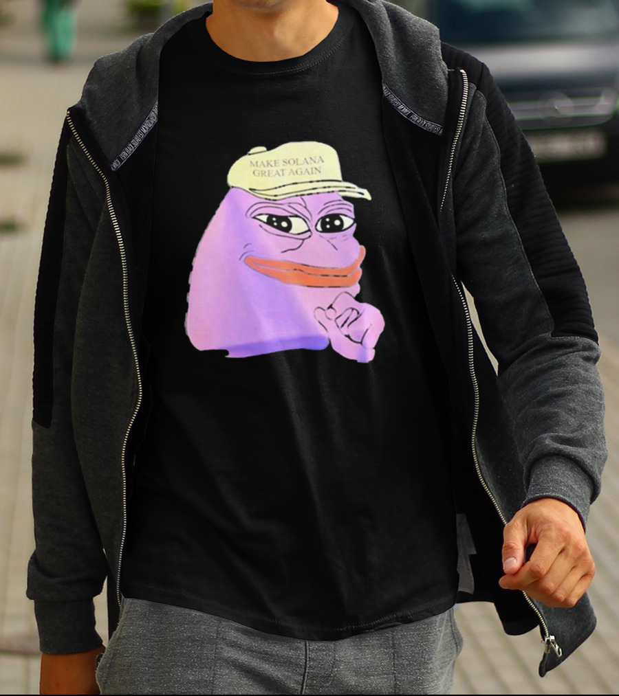 Purple Pepe Make Solana Great Again Hat T-Shirt