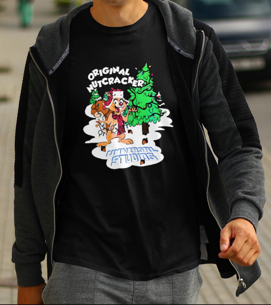Original Nutcracker Earl The Squirrel Universal Studios Winter Scene T-Shirt