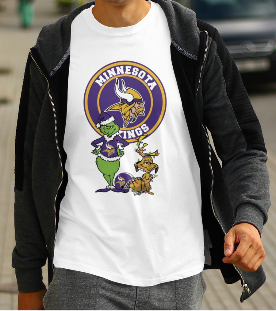 Minnesota Vikings Grinch And Max Merry Christmas T-Shirt