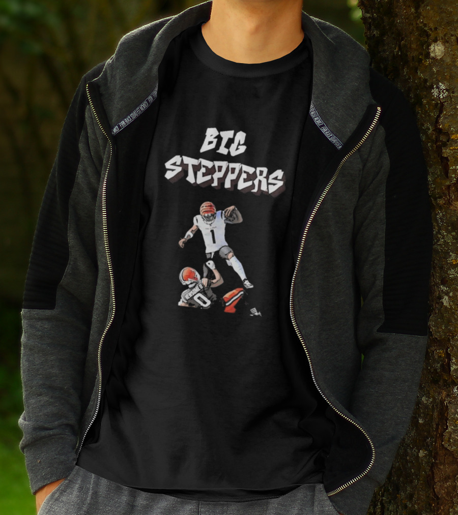 Big Steppers Ace Boogie Stripe City Football Action T-Shirt