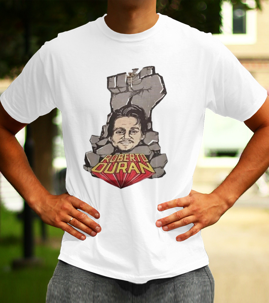 Roberto Duran Fist Breaking Through Vintage Boxing T-Shirt