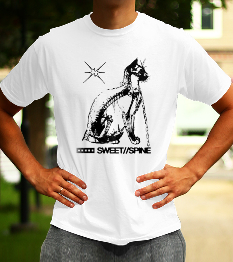 SWEET//SPINE Cat With Starburst And Chain Detail T-Shirt
