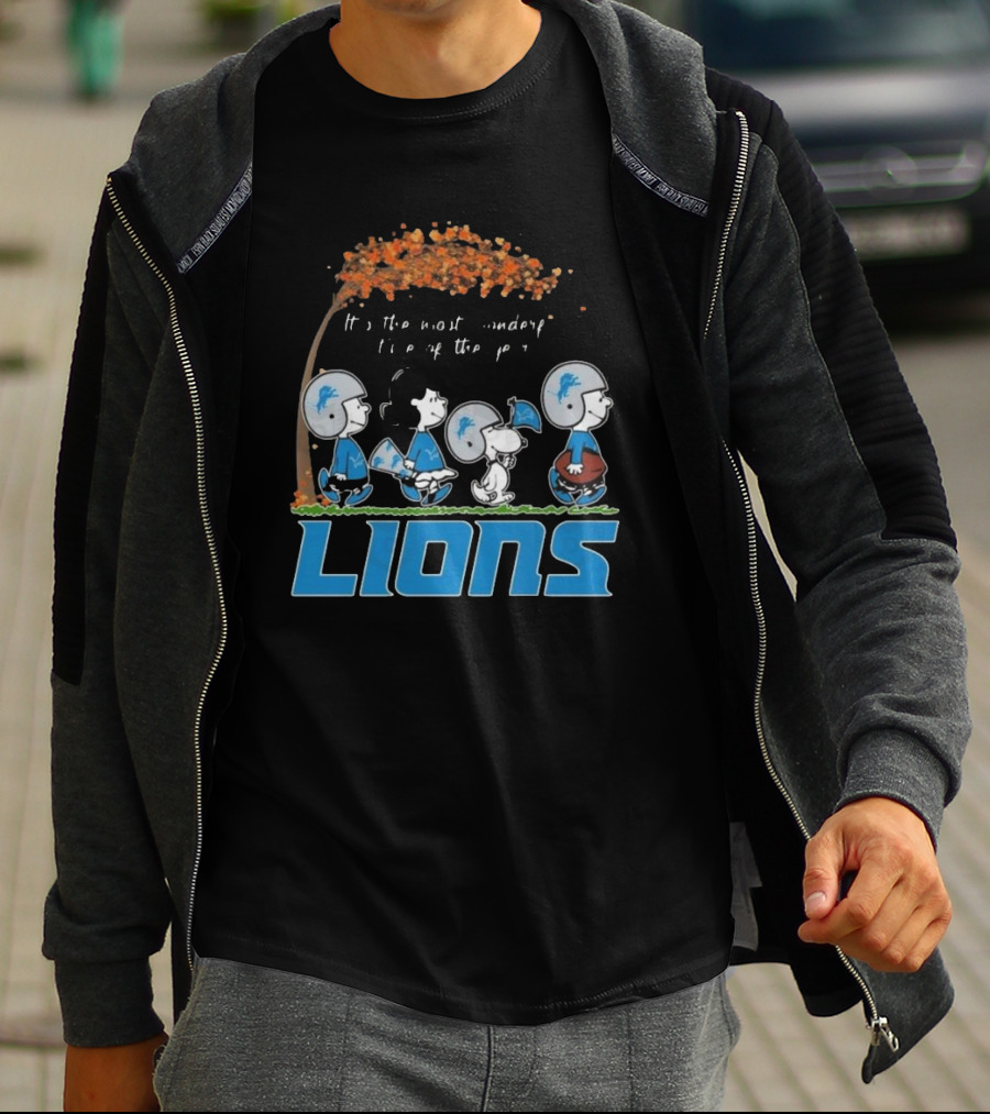 Peanuts Characters It's The Most Wonderful Time Of The Year Detroit Lions T-Shirt