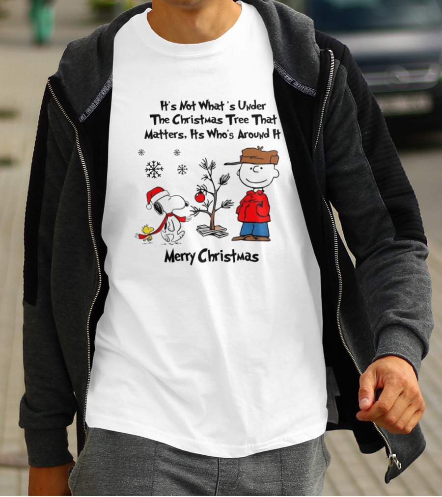 Snoopy Charlie Brown Woodstock Christmas Tree Matters Merry Christmas T-Shirt