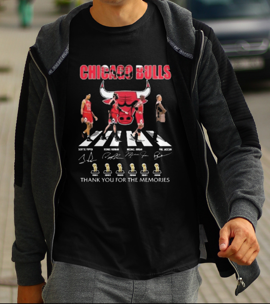 Chicago Bulls Legends Forever Pippen Rodman Jordan Jackson Thank You For The Memories 1991 1992 1993 1996 1997 1998 T-Shirt