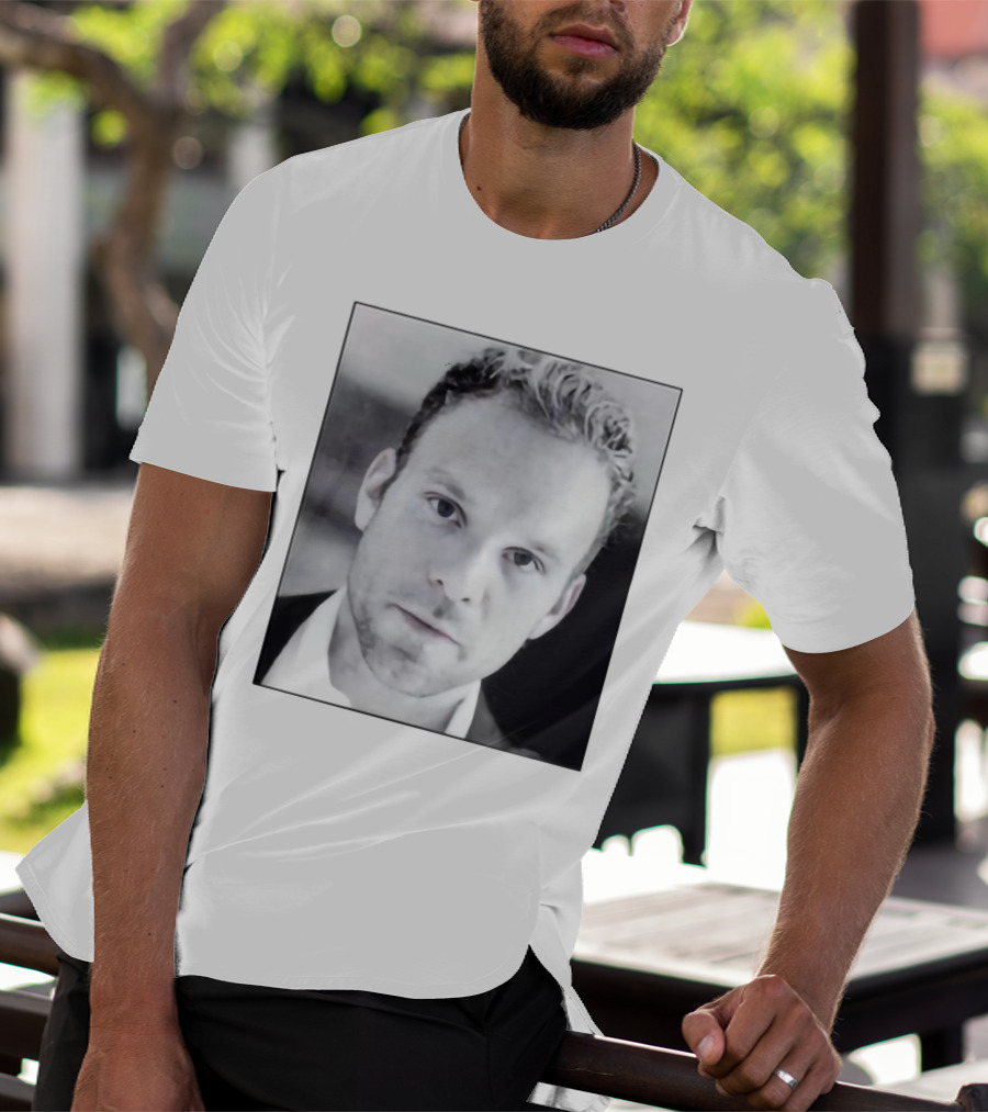 Jonathan Bailey Norbert Leo Butz Face Image T-Shirt