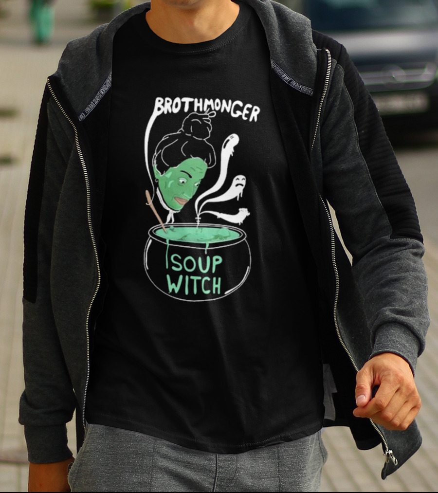Brothmonger Soup Witch Green Face Stirring Cauldron Ghost Hazes T-Shirt
