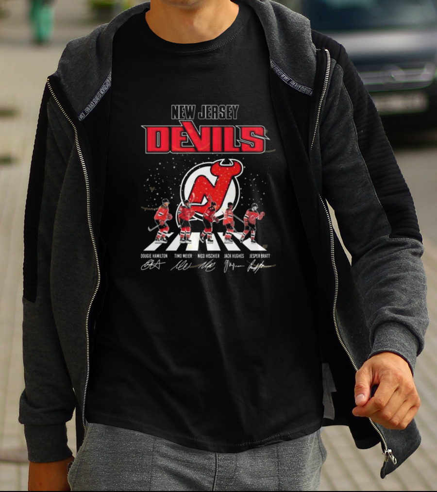 New Jersey Devils Dougie Hamilton Timo Meier Nico Hischier Jack Hughes Jesper Bratt Walking Signatures T-Shirt