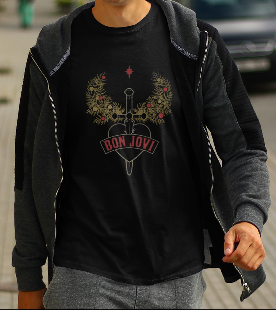 Bon Jovi Heart And Dagger Holiday Wreath With Red Star And Foliage T-Shirt