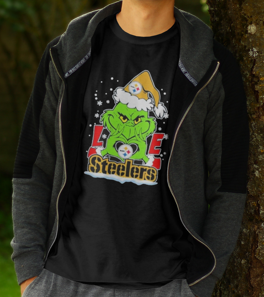 The Grinch Love Steelers Football Christmas T-Shirt