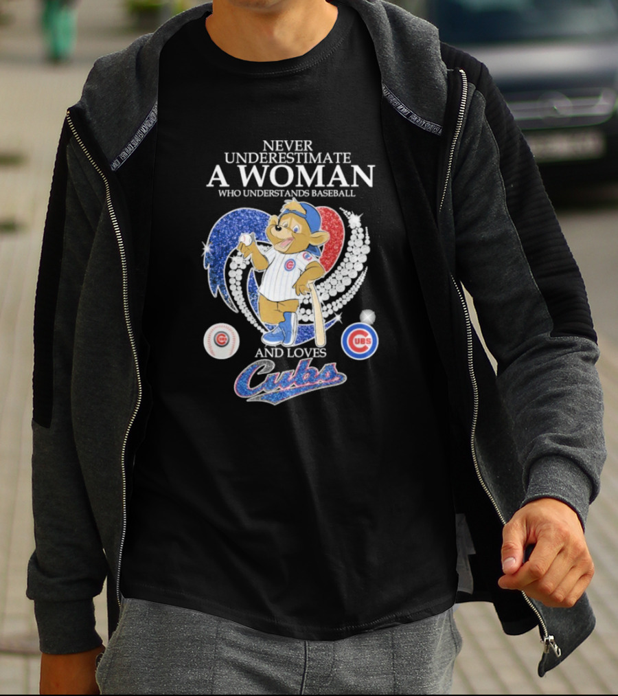 Never Underestimate A Woman Who Understands Baseball And Loves Cubs Chicago Mascot Clark Diamond Heart T-Shirt